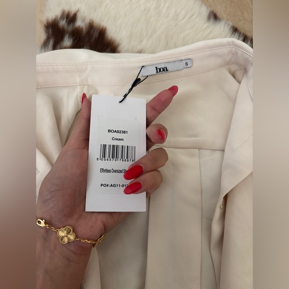 BOA - effortless oversized shirt - Picture 6 of 7